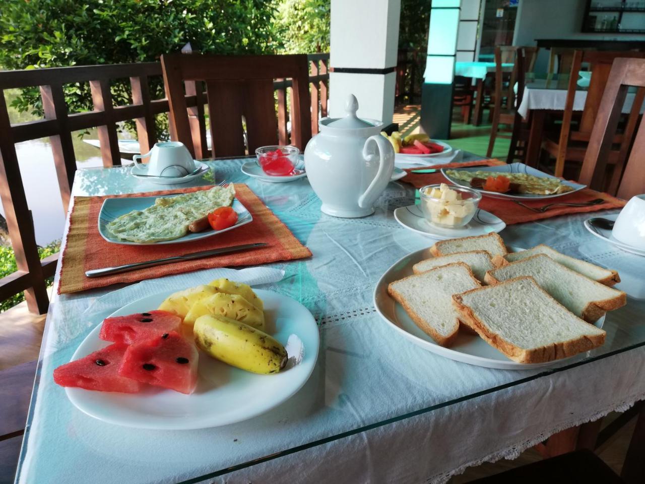 Minuri Villa Хиккадува Экстерьер фото